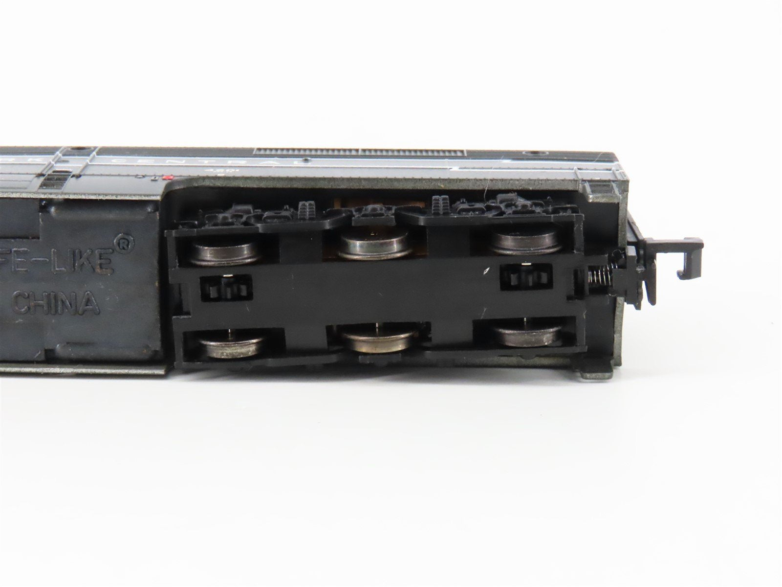 N Scale Life-Like 7080 NYC New York Central ALCO PA Diesel Locomotive #4201