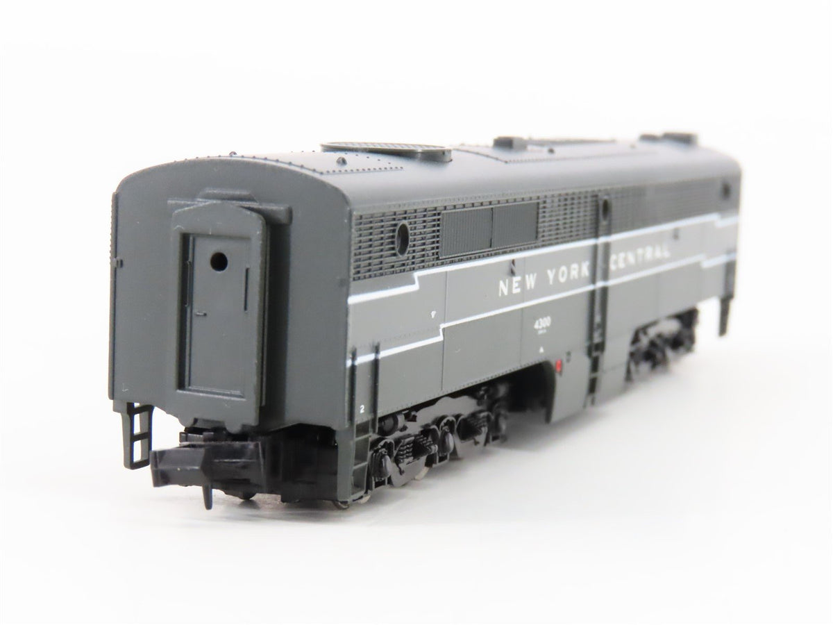 N Scale Life-Like 7081 NYC New York Central ALCO PB Diesel #4300 - Unpowered