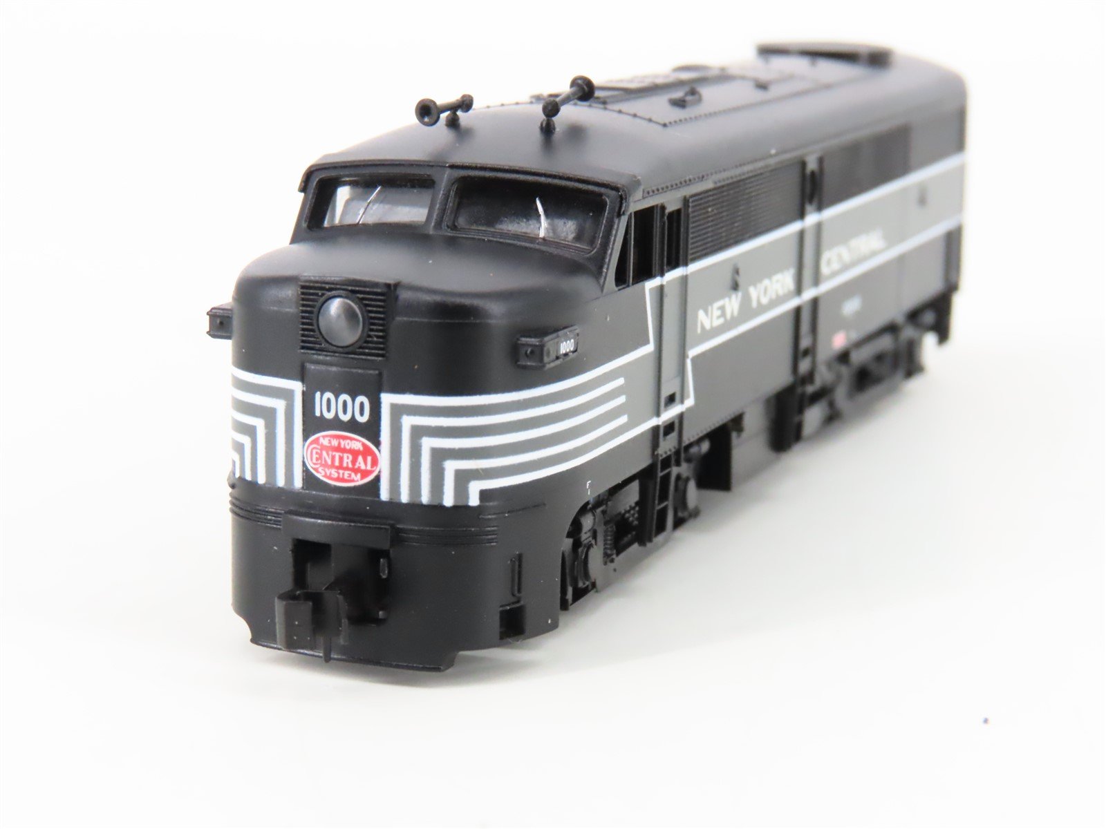 N Scale Life-Like 7423 NYC New York Central ALCO FA1 Diesel Locomotive #1000