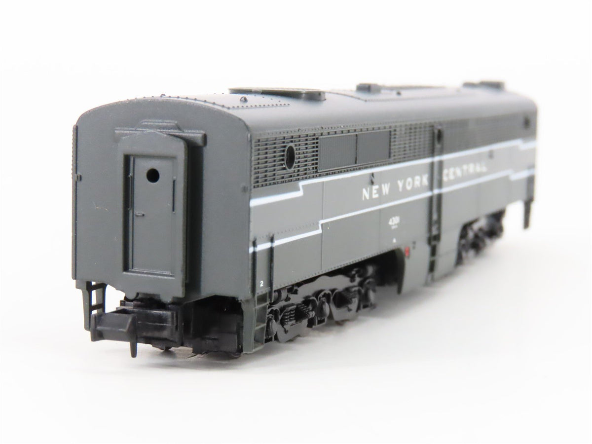 N Scale Life-Like 7082 NYC New York Central ALCO PB Diesel #4301 - Unpowered