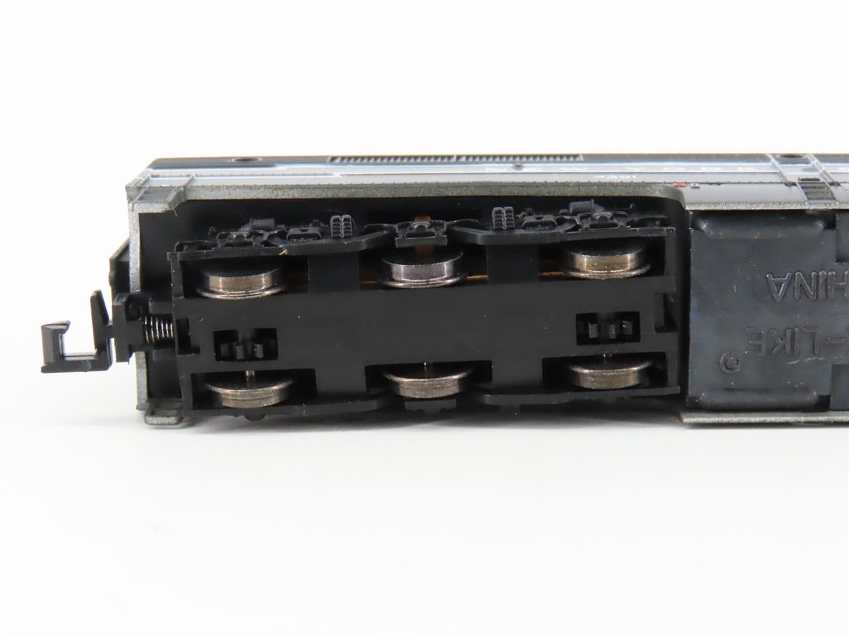 N Scale Life-Like 7082 NYC New York Central ALCO PB Diesel #4301 - Unpowered