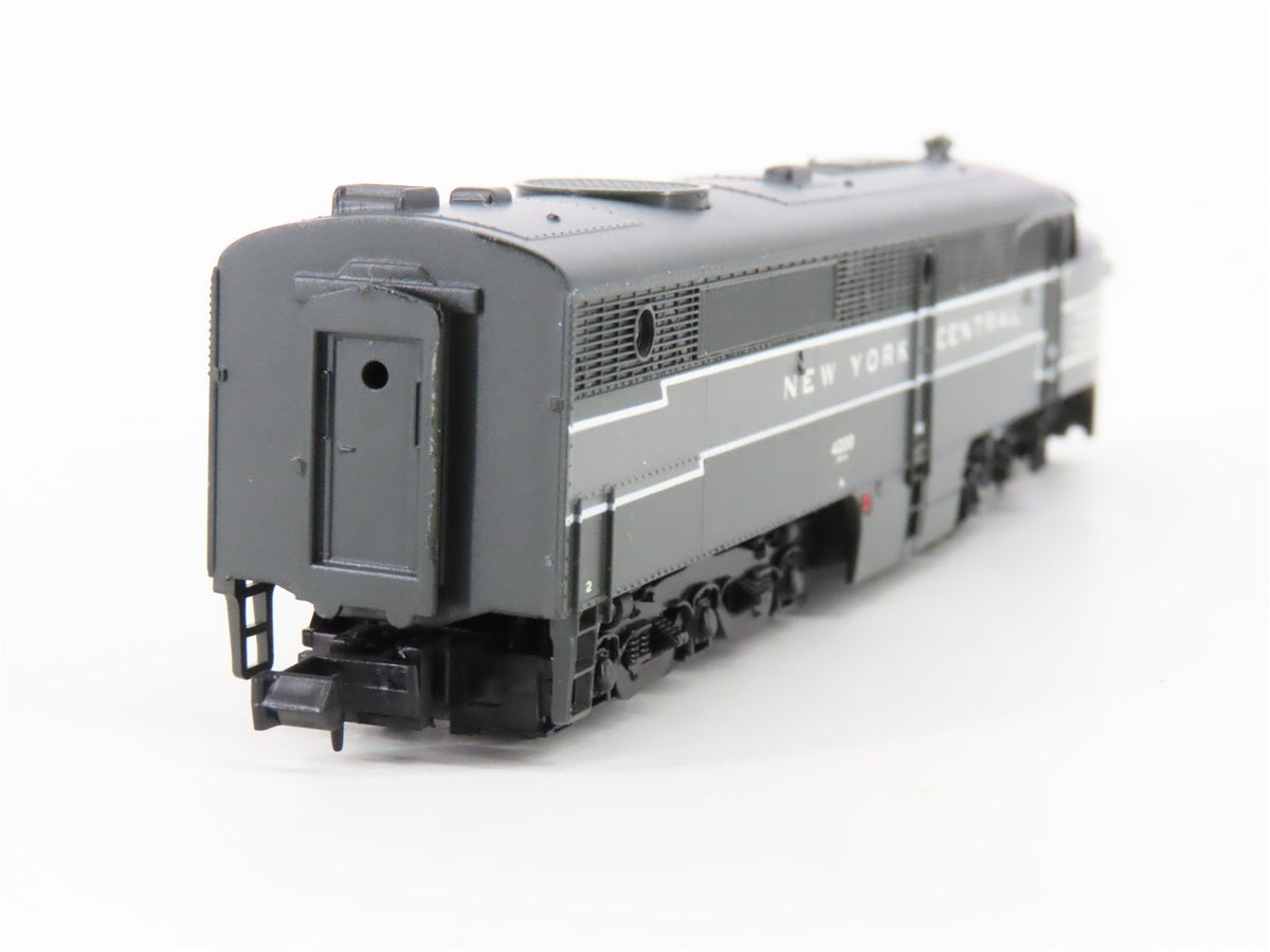 N Scale Life-Like 7079 NYC New York Central ALCO PA Diesel Locomotive #4200