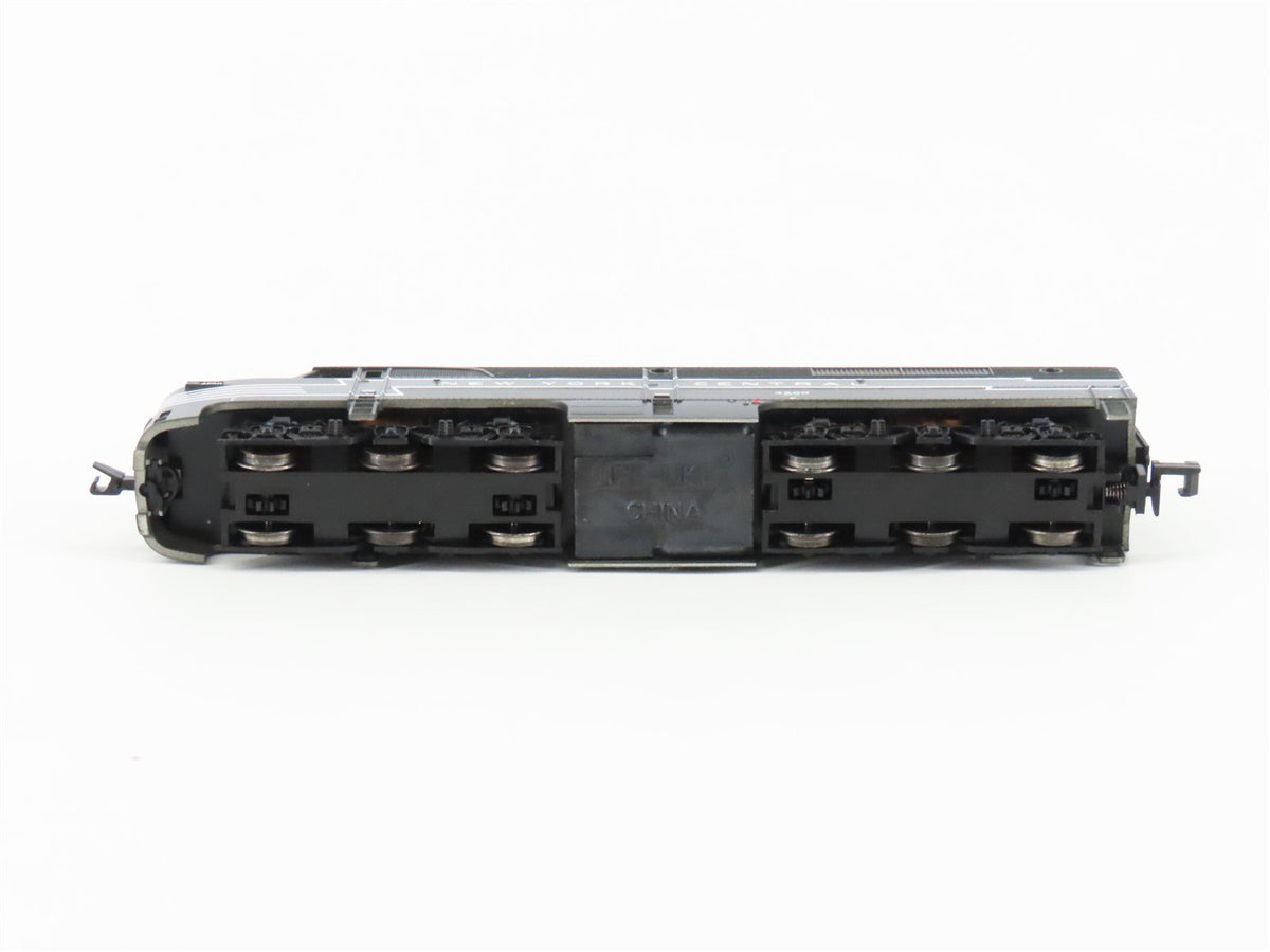 N Scale Life-Like 7079 NYC New York Central ALCO PA Diesel Locomotive #4200