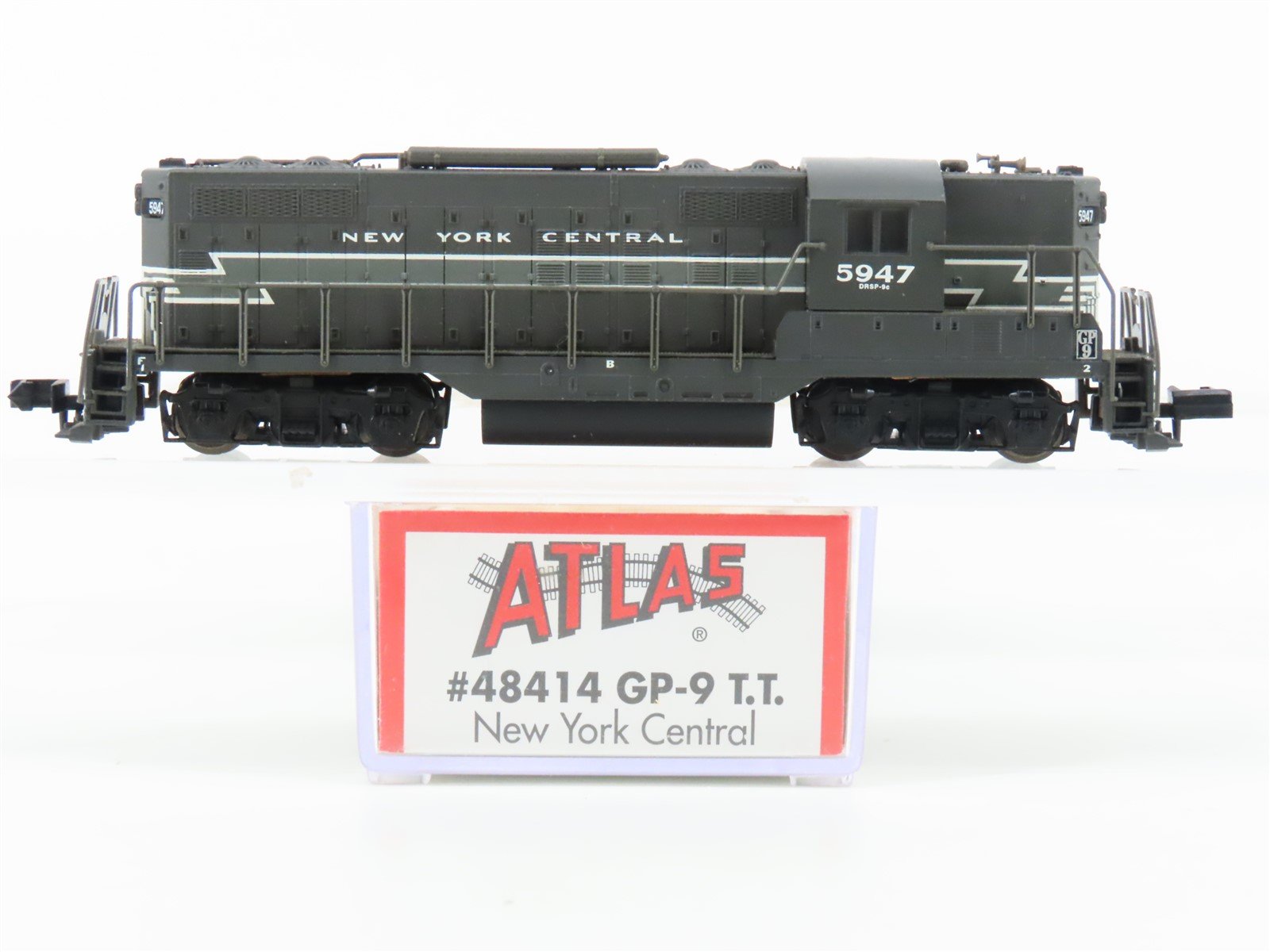 N Scale Atlas 48414 NYC New York Central EMD GP9TT Diesel Locomotive #5947