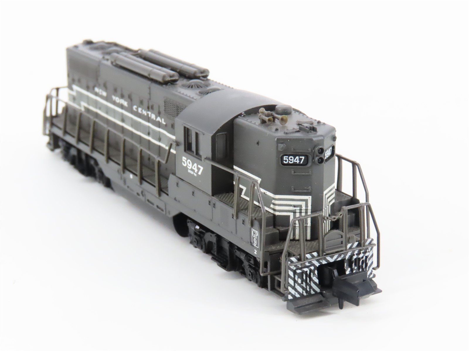 N Scale Atlas 48414 NYC New York Central EMD GP9TT Diesel Locomotive #5947