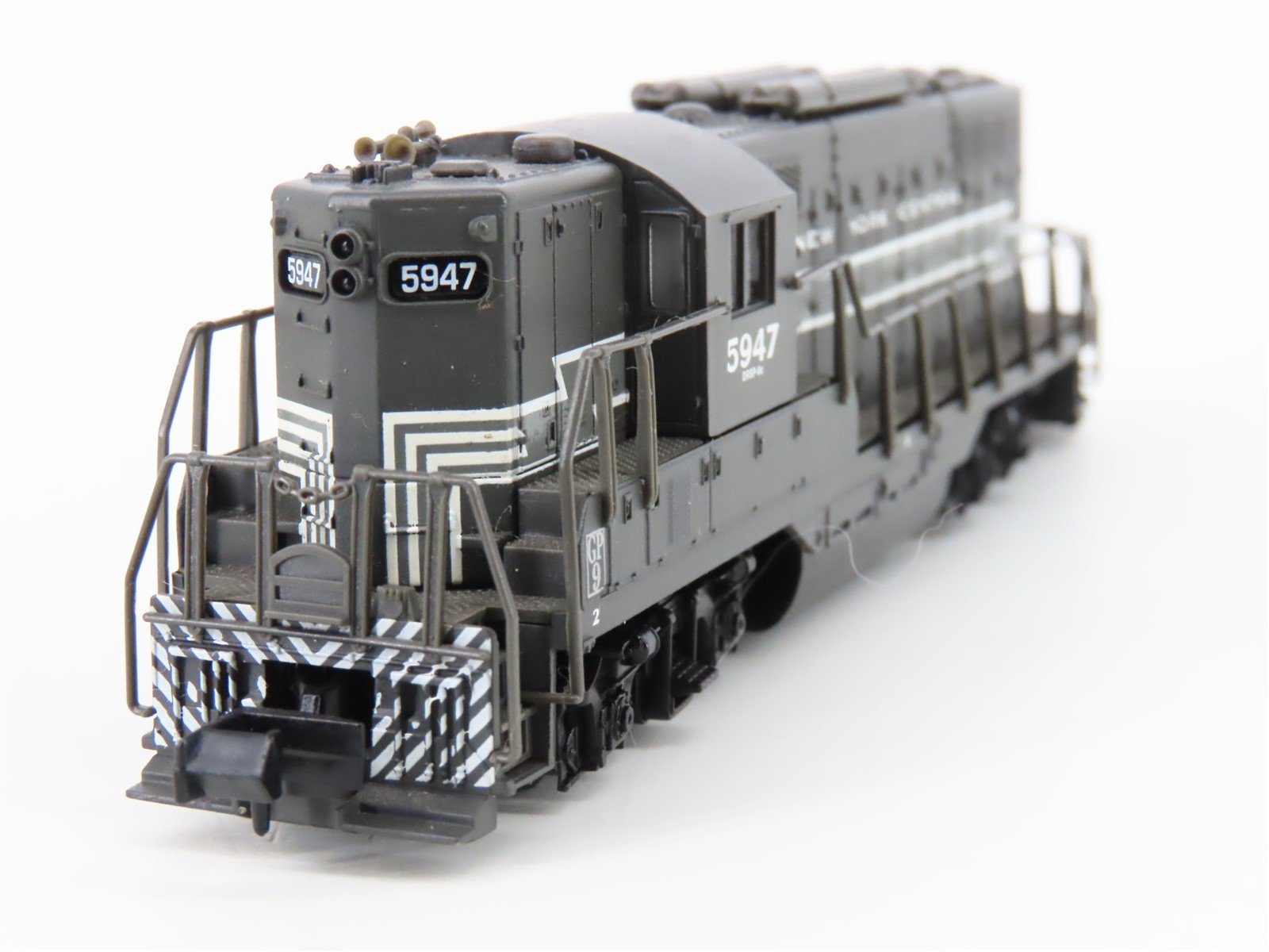 N Scale Atlas 48414 NYC New York Central EMD GP9TT Diesel Locomotive #5947