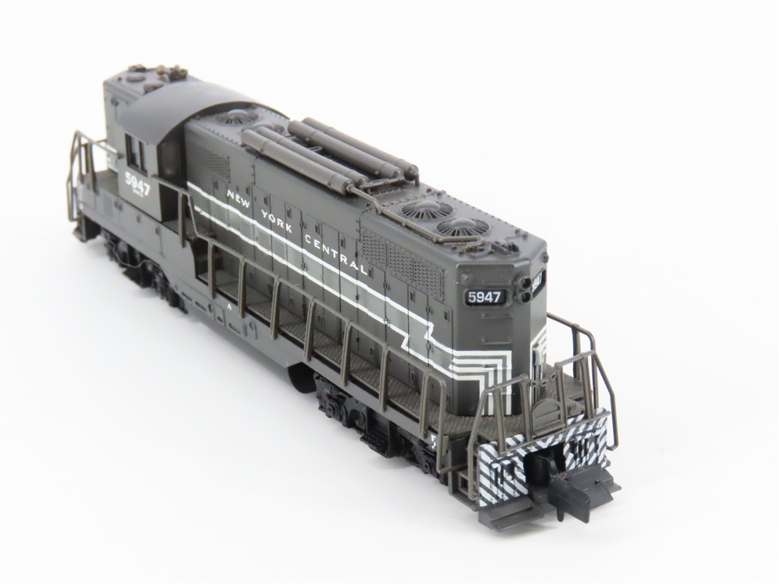 N Scale Atlas 48414 NYC New York Central EMD GP9TT Diesel Locomotive #5947