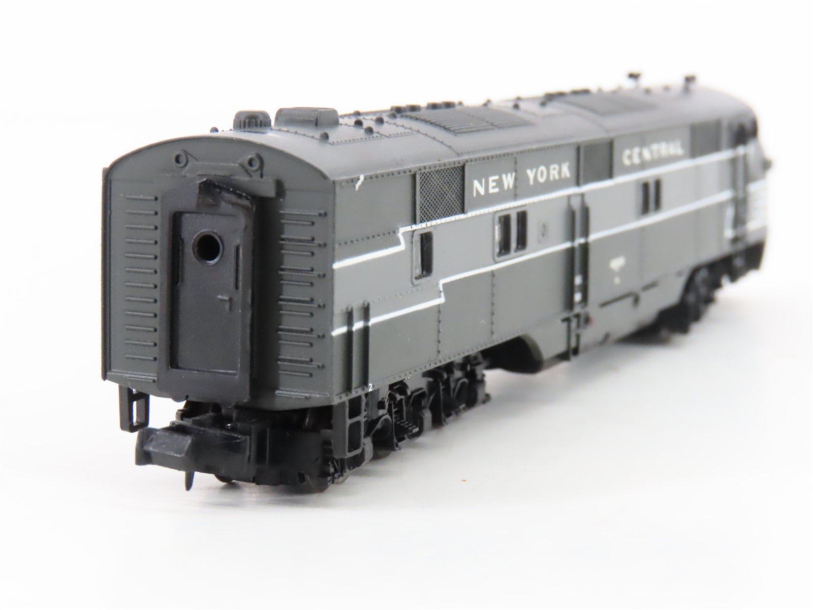 N Scale Life-Like 7011 NYC New York Central EMD E7A Diesel Locomotive #4009