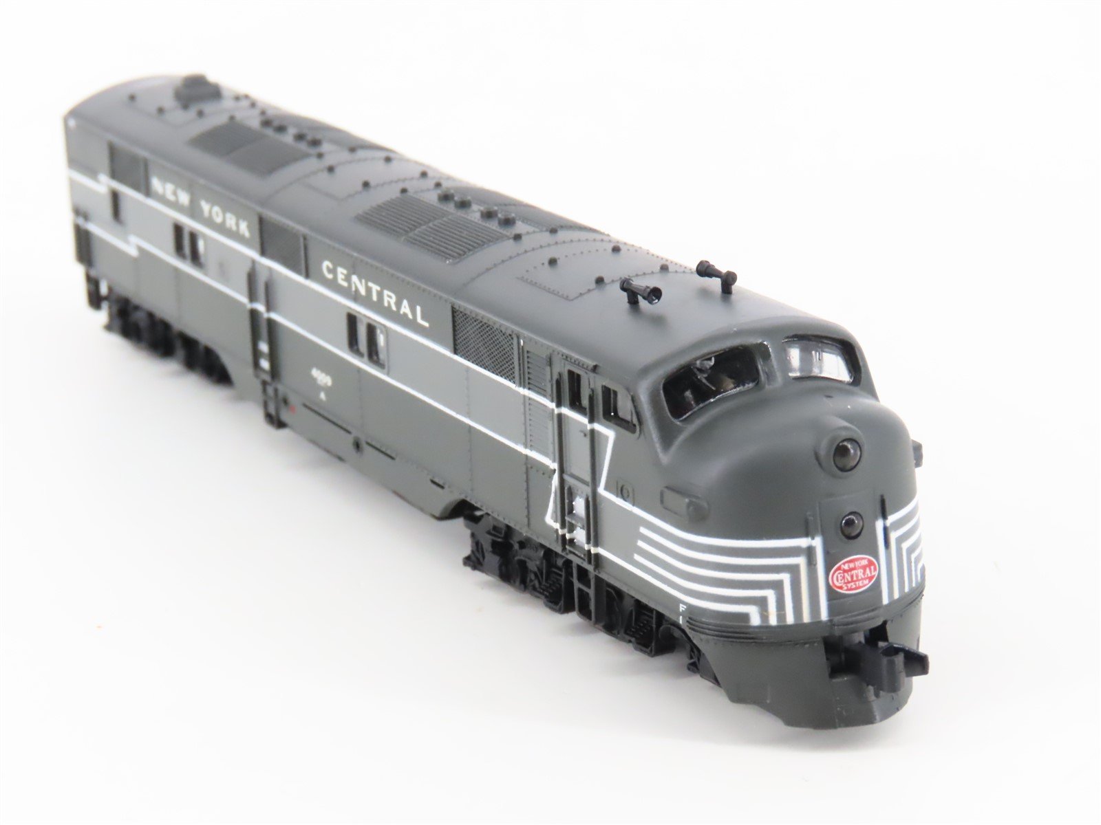 N Scale Life-Like 7011 NYC New York Central EMD E7A Diesel Locomotive #4009