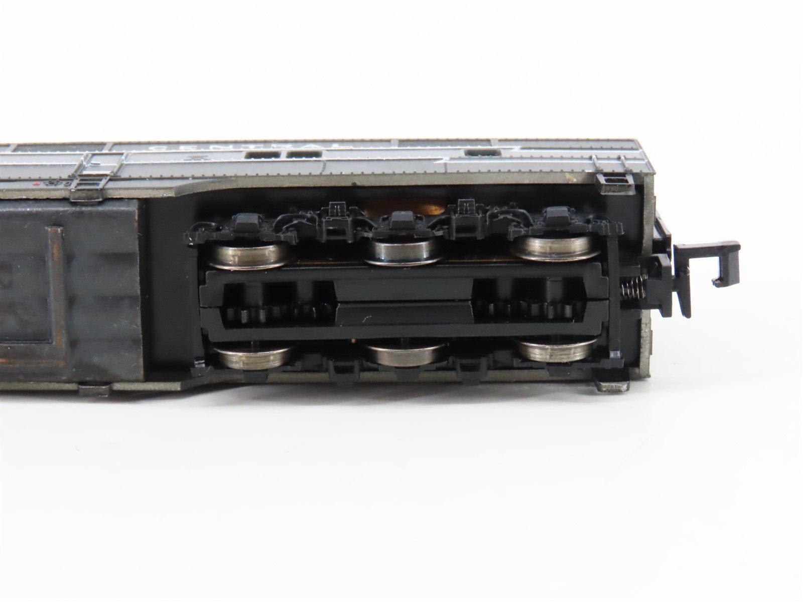 N Scale Life-Like 7011 NYC New York Central EMD E7A Diesel Locomotive #4009