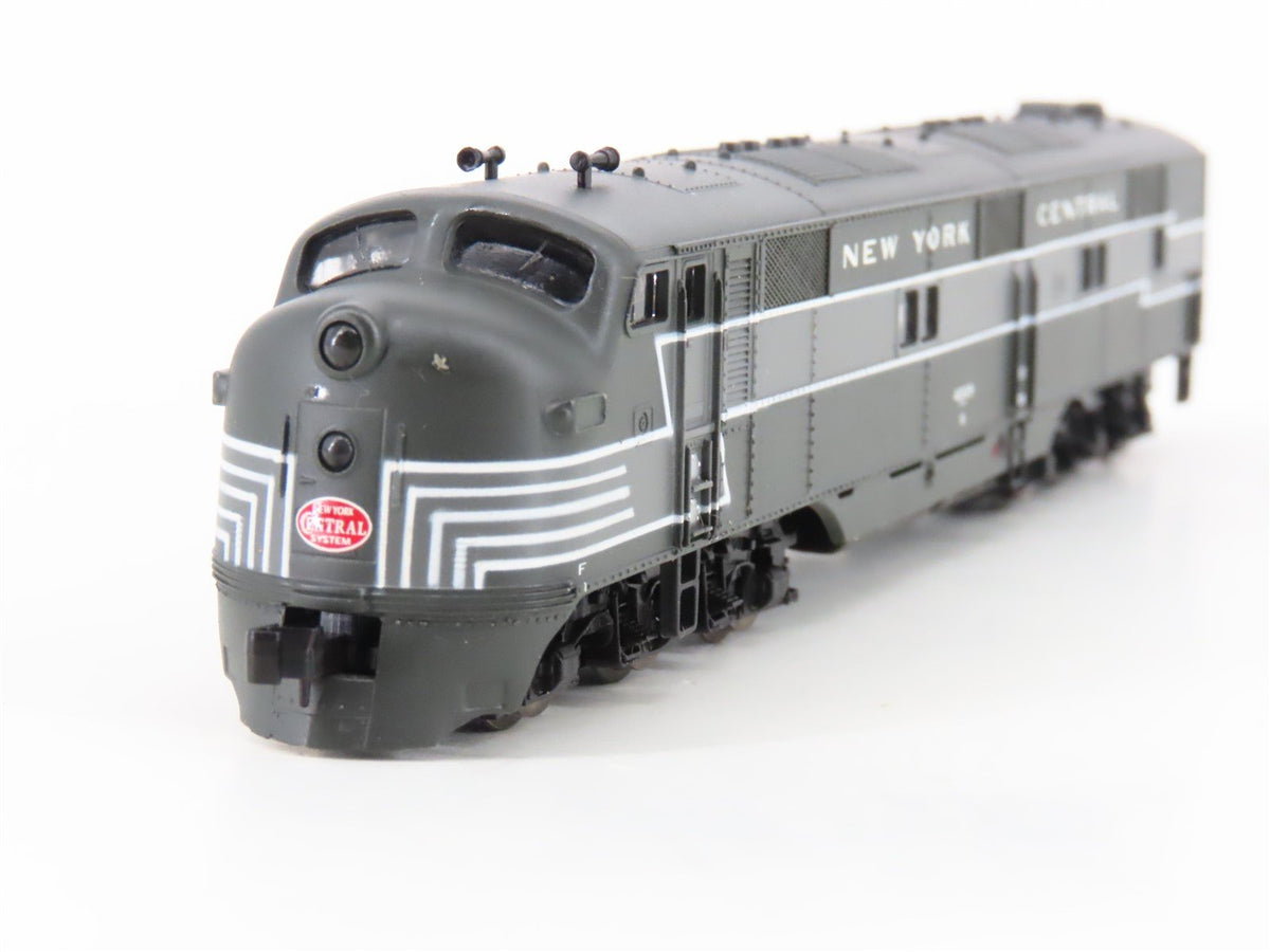 N Scale Life-Like 7011 NYC New York Central EMD E7A Diesel Locomotive #4009