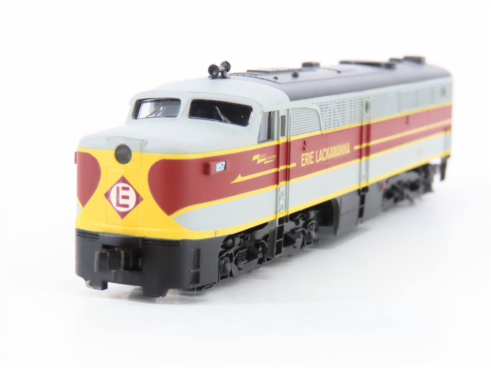 N Scale Life-Like 7075 EL Erie Lackawanna ALCO PA Diesel Locomotive #857