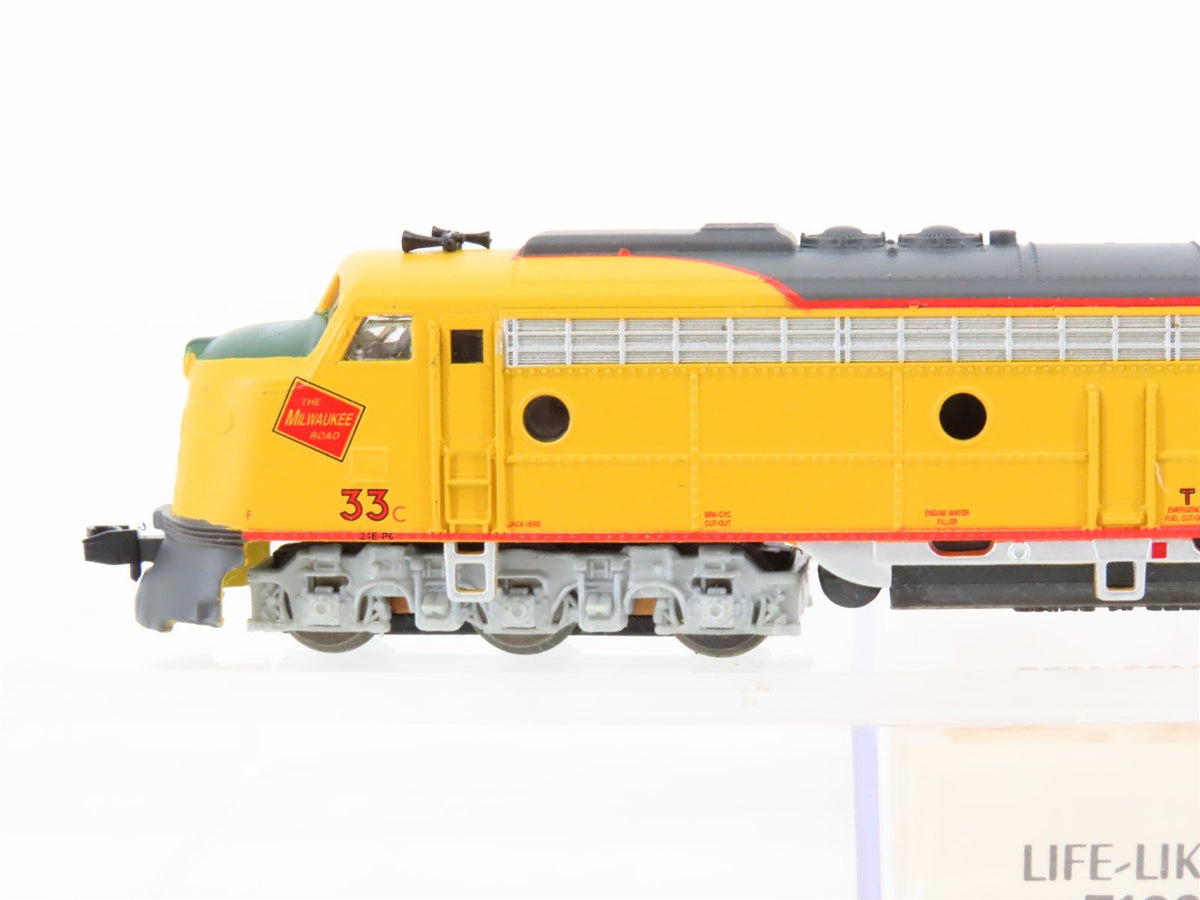 N Scale Life-Like 7196 MILW Milwaukee &quot;UP Paint&quot; EMD E8A Diesel Locomotive #33