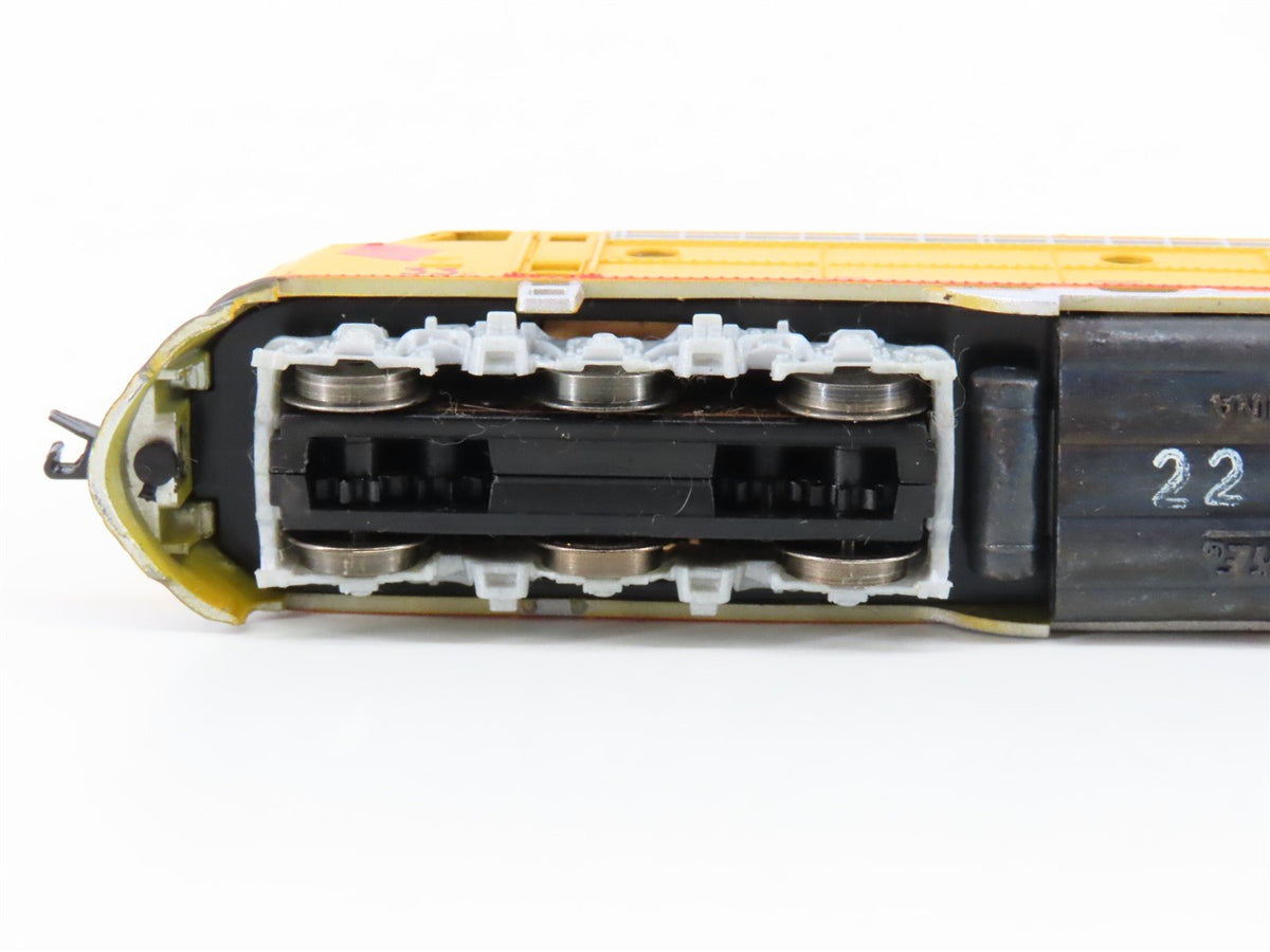 N Scale Life-Like 7196 MILW Milwaukee &quot;UP Paint&quot; EMD E8A Diesel Locomotive #33