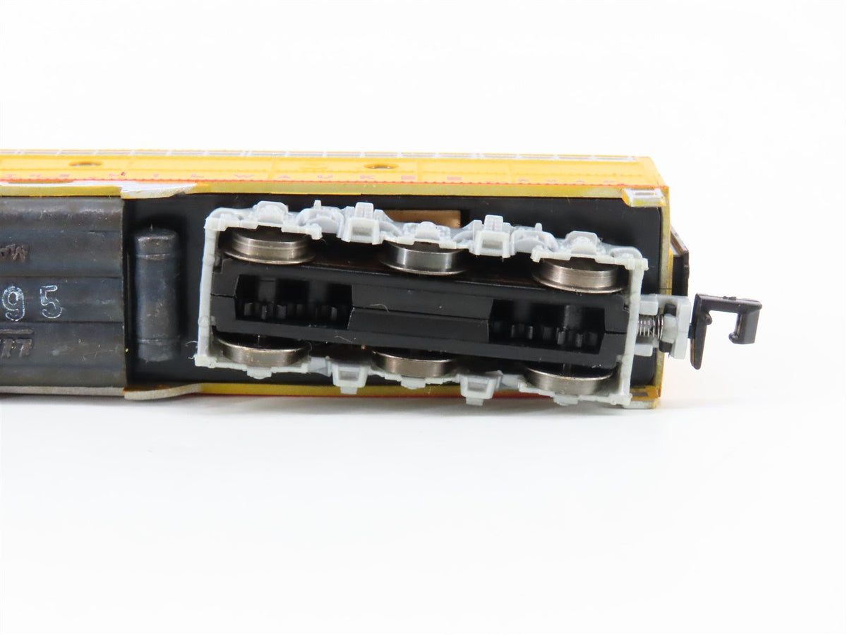 N Scale Life-Like 7196 MILW Milwaukee &quot;UP Paint&quot; EMD E8A Diesel Locomotive #33