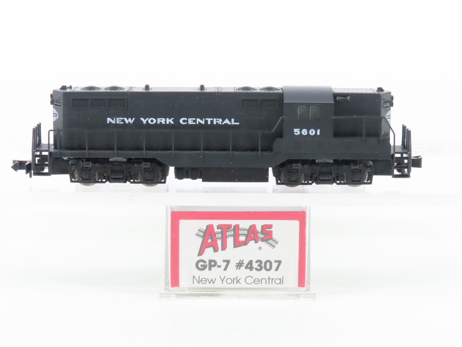 N Scale Atlas/KATO 4307 NYC New York Central EMD GP7 Diesel Locomotive #5601
