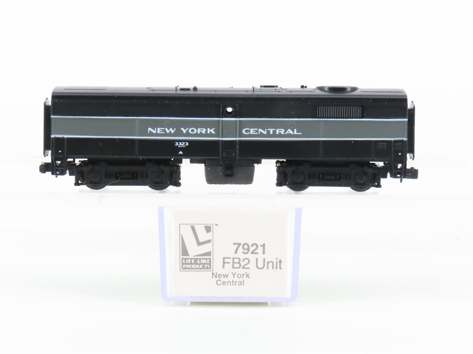 N Scale Life-Like 7921 NYC New York Central ALCO FB1 Diesel #3323 - Unpowered