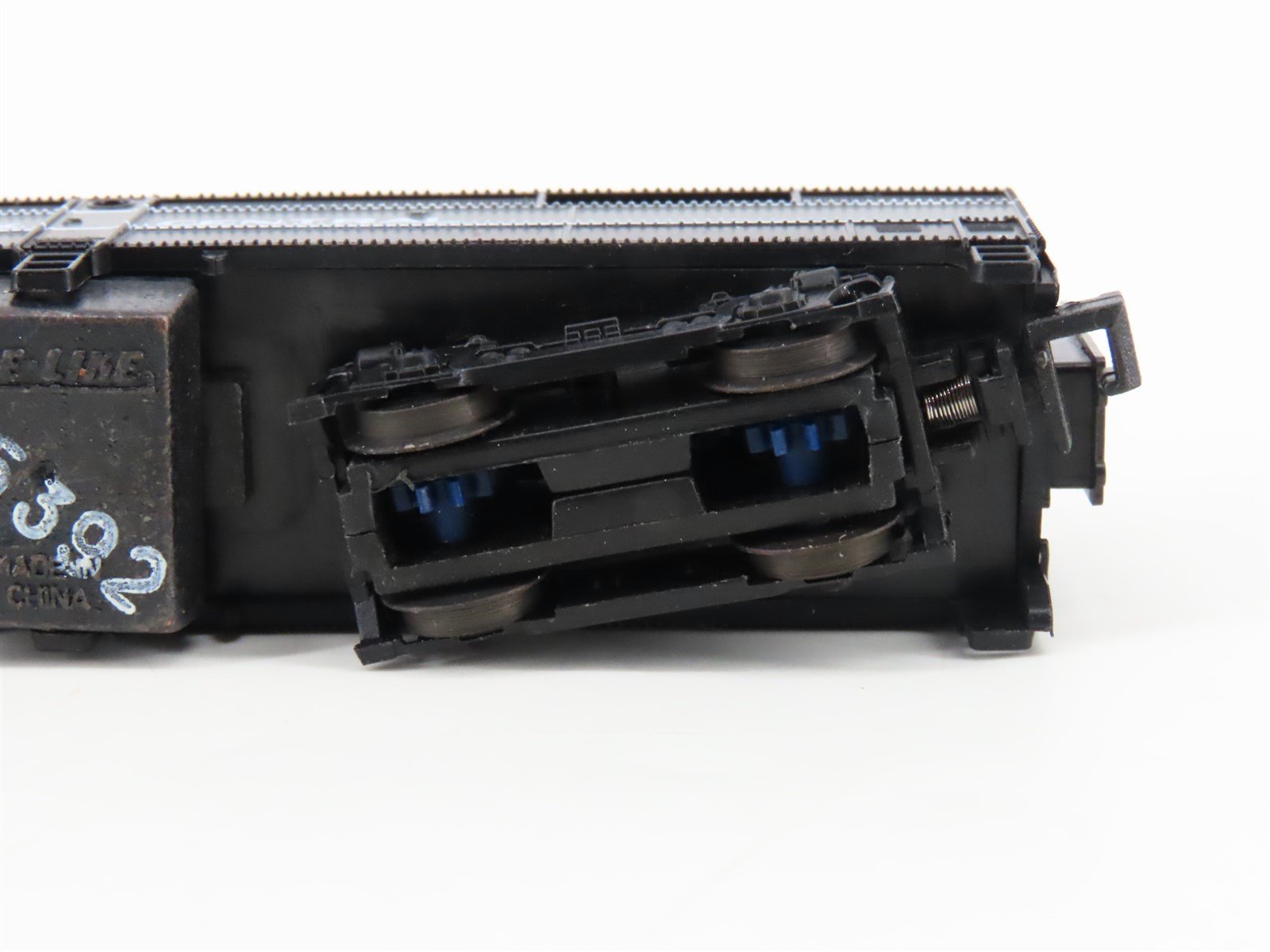 N Scale Life-Like 7921 NYC New York Central ALCO FB1 Diesel #3323 - Unpowered