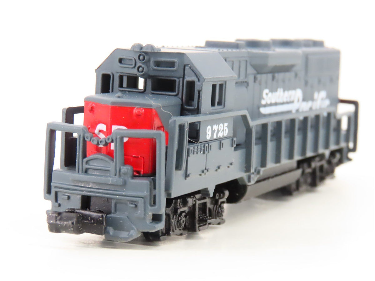 N Scale High Speed 418 SP &quot;Bloody Nose&quot; EMD GP35 Diesel #9725 - Unpowered