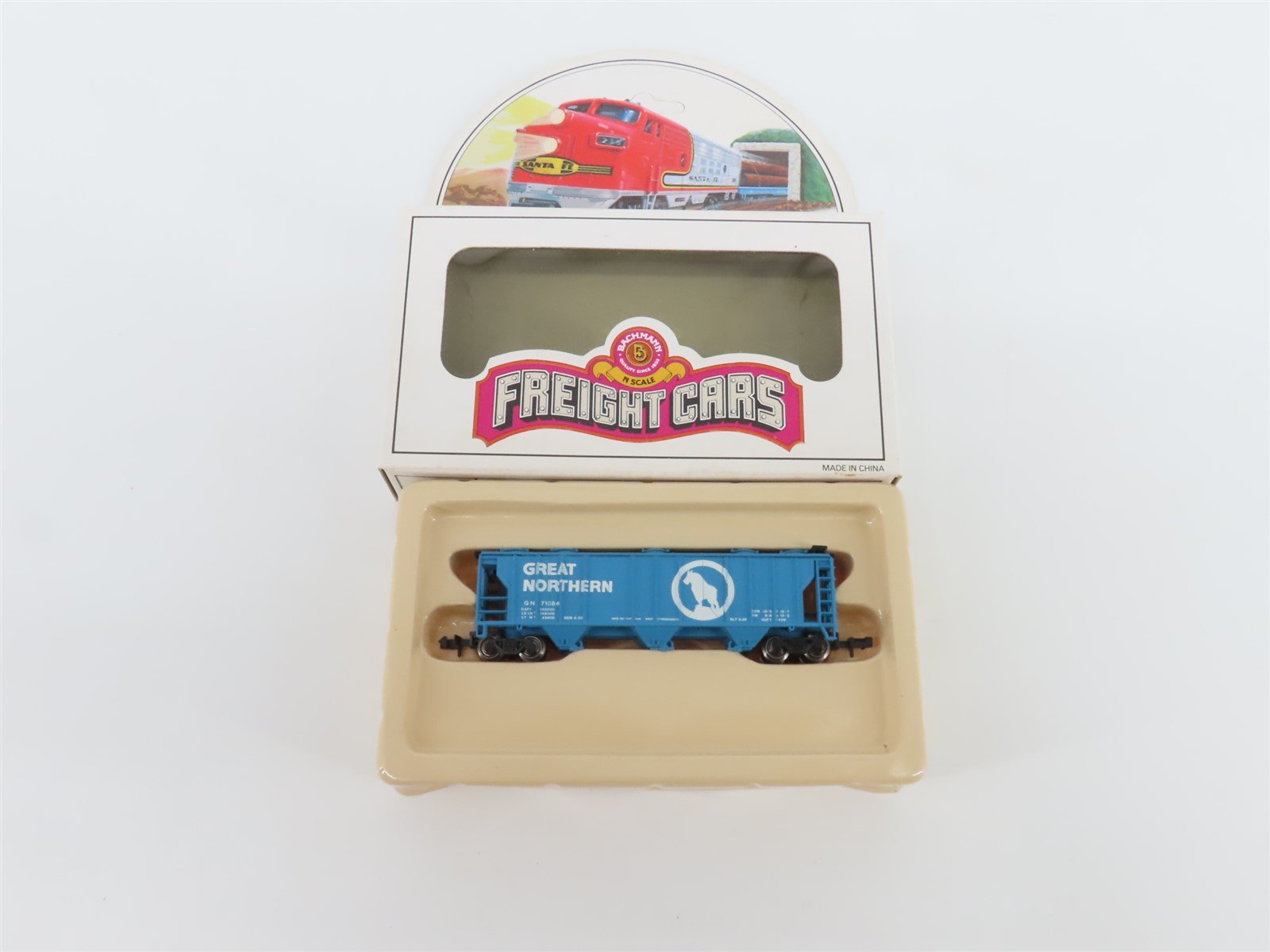 N Bachmann 73660 GN Great Northern Big Sky Blue 3-Bay Covered Hopper #71084