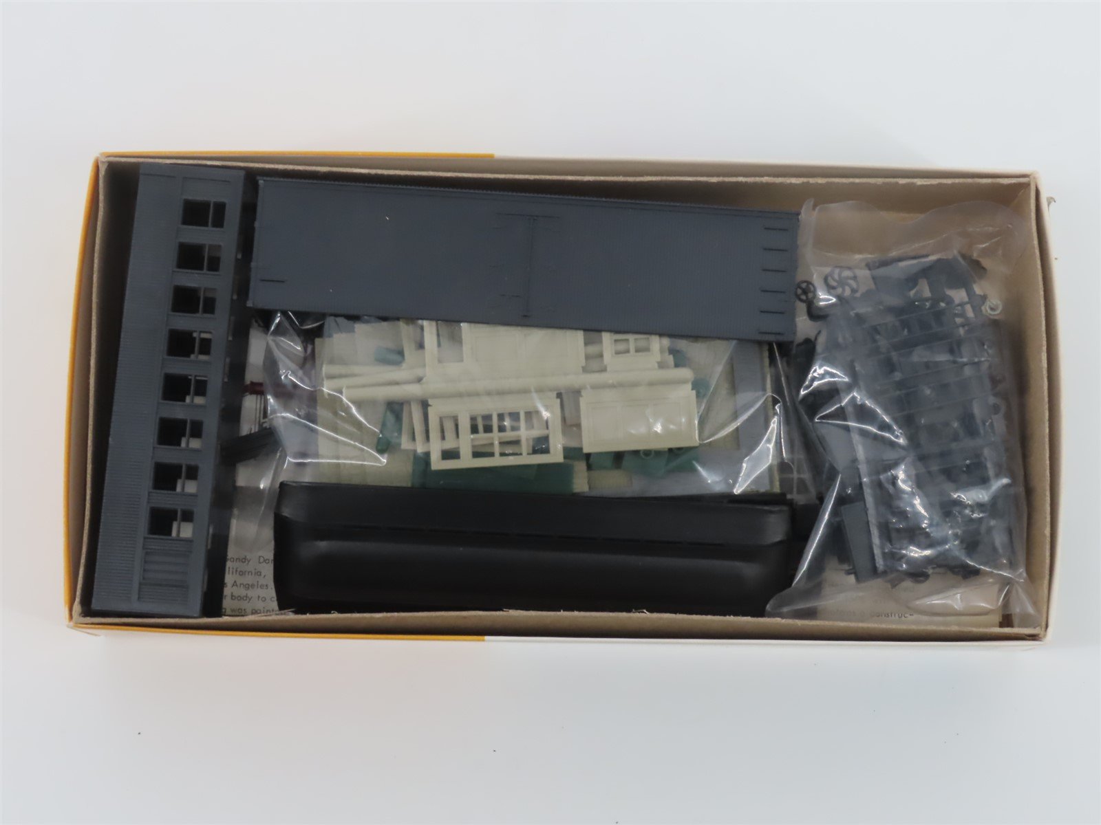 LOT of 11 HO 1/87 Scale Roundhouse Kits 1505 & 1506 Shanty Town Part 2 & 3