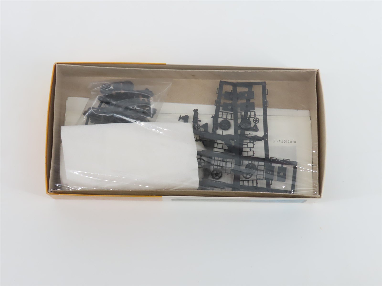 LOT of 15 HO Scale Roundhouse Kits Old Timer Flat Car, MOW, Wood Chip Car