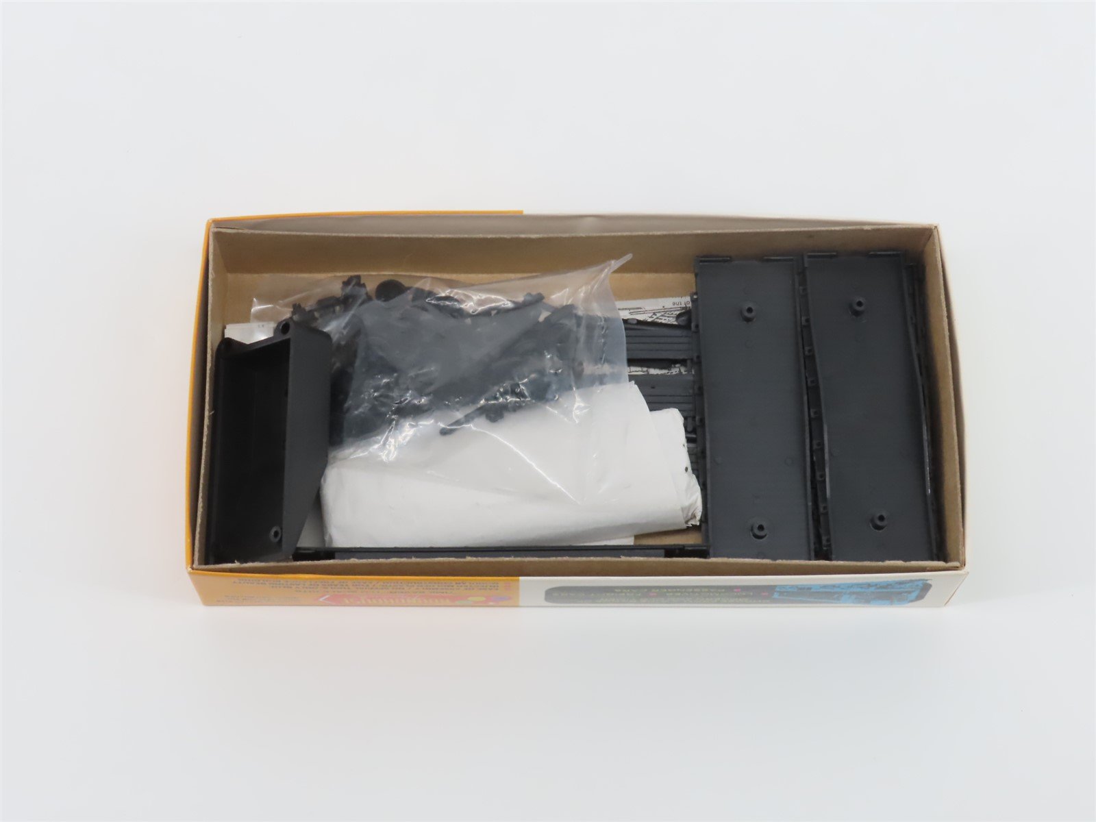 LOT of 15 HO Scale Roundhouse Kits Old Timer Flat Car, MOW, Wood Chip Car