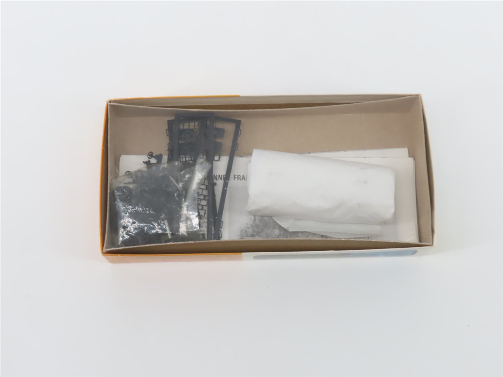 LOT of 15 HO Scale Roundhouse Kits Old Timer Flat Car, MOW, Wood Chip Car