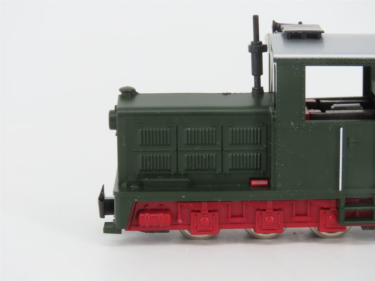 HOe Scale ROCO 31004 Unlettered European Diesel Switcher Freight Train Set