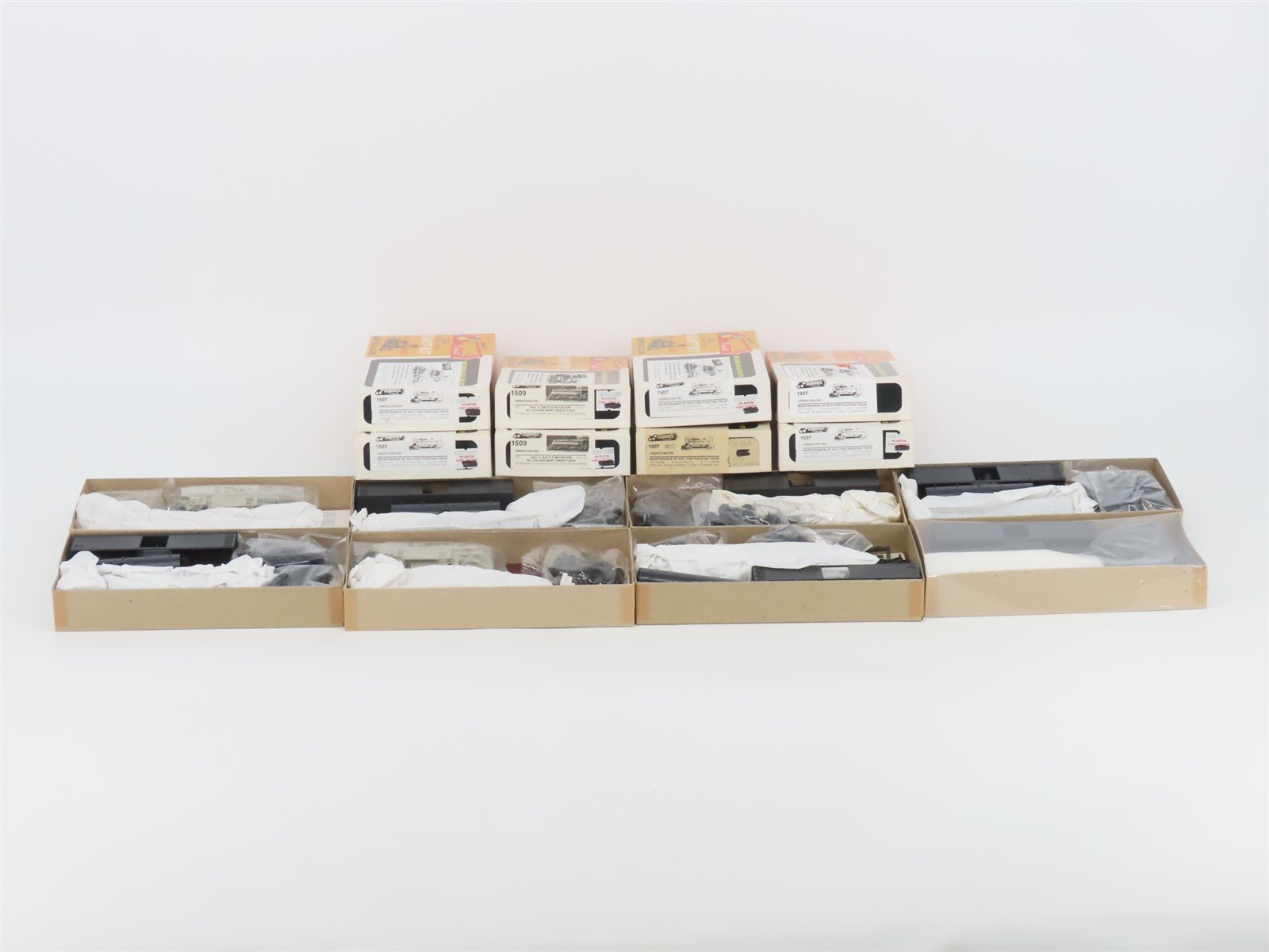 LOT of 8 HO Scale Roundhouse 1507 & 1509 (3 in 1) Old Timer "Fun Kits"