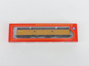 LOT of 11 HO Scale IHC UP Union Pacific Smooth & Corrugated Side Passenger Cars