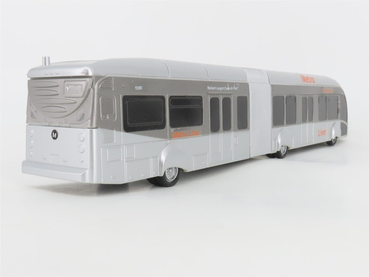 LA Metro Liner Articulated NABI Silver Plastic Bus #9200