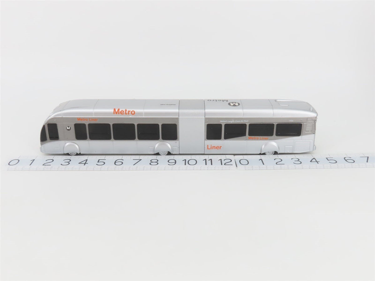 LA Metro Liner Articulated NABI Silver Plastic Bus #9200