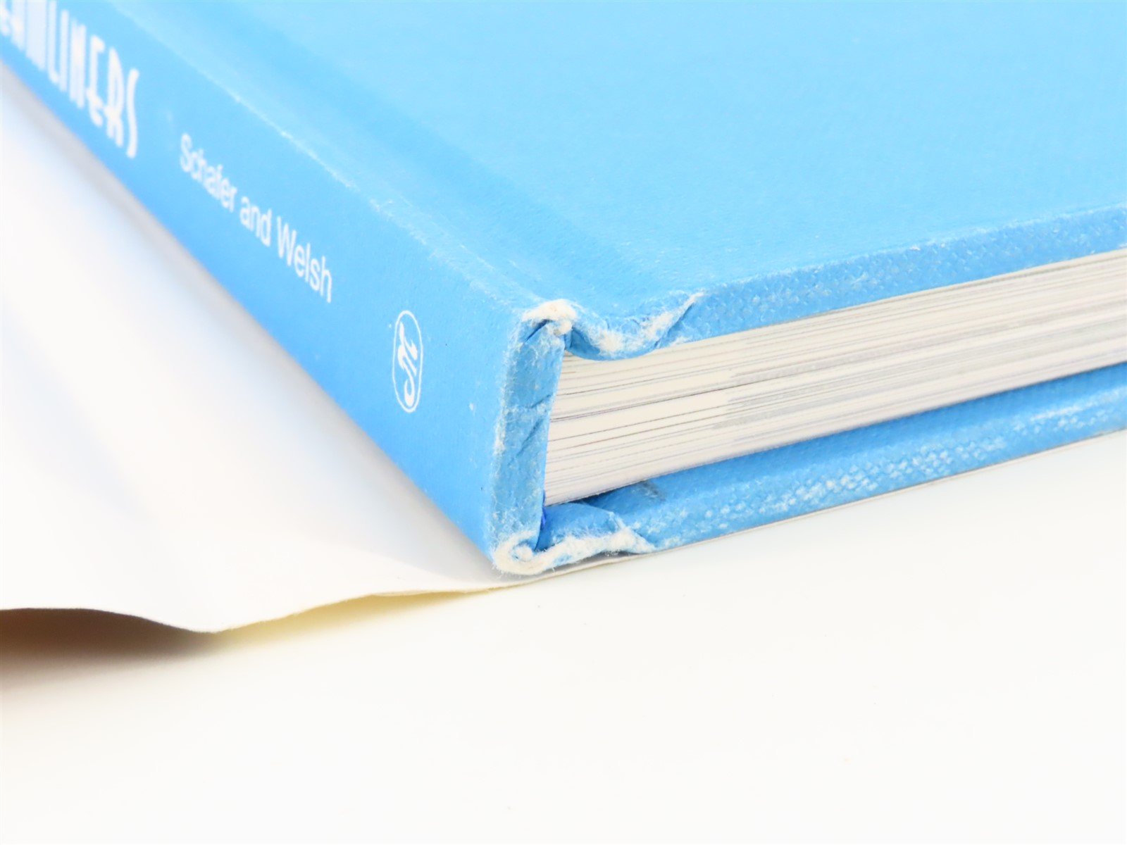 Classic American Streamliners by Mike Schafer and Joe Welsh ©1997 HC Book