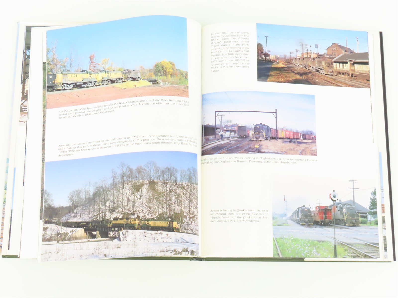 Reading Diesels Volume 1 The First Generation by Dale W. Woodland ©1991 HC Book