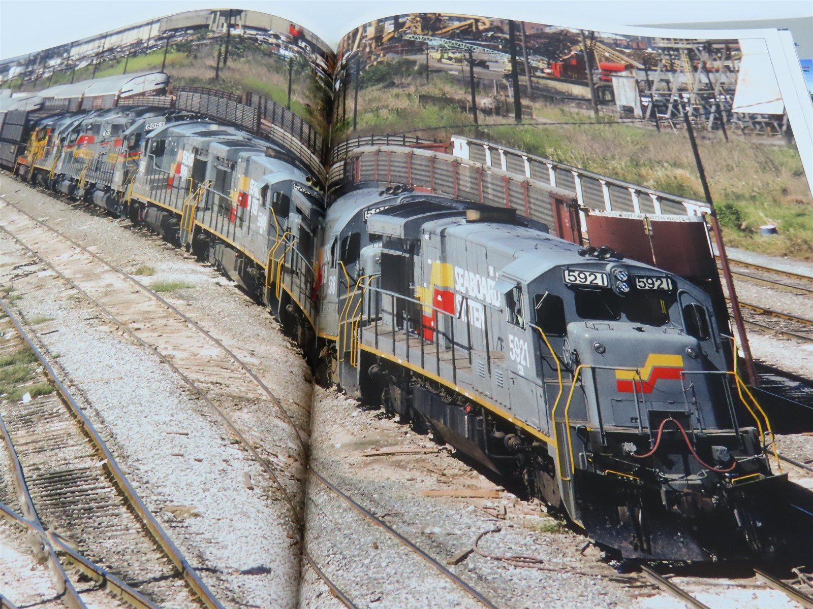 Morning Sun Books: CSX Power In Color Volume 2 by Kurt Reisweber ©2018 HC Book