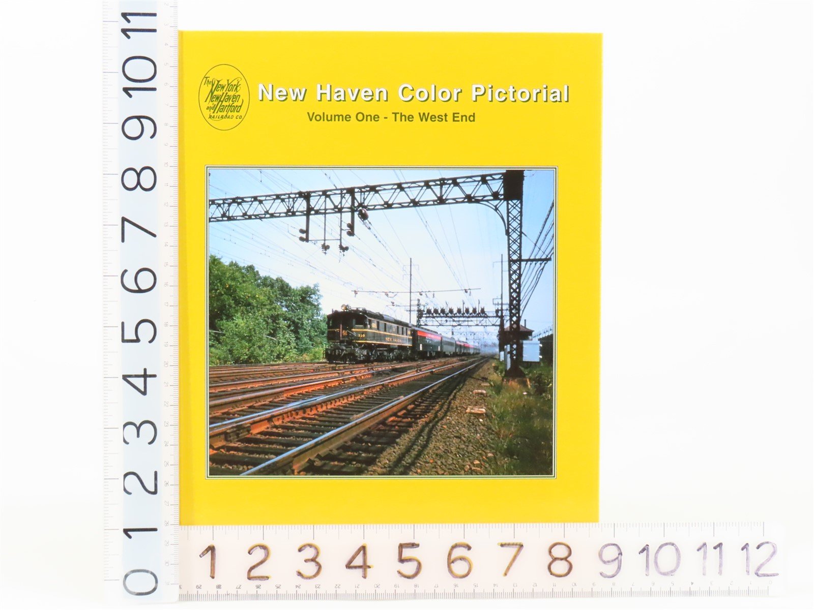 New Haven Color Pictorial Volume One The West End by David R. Sweetland ©2001