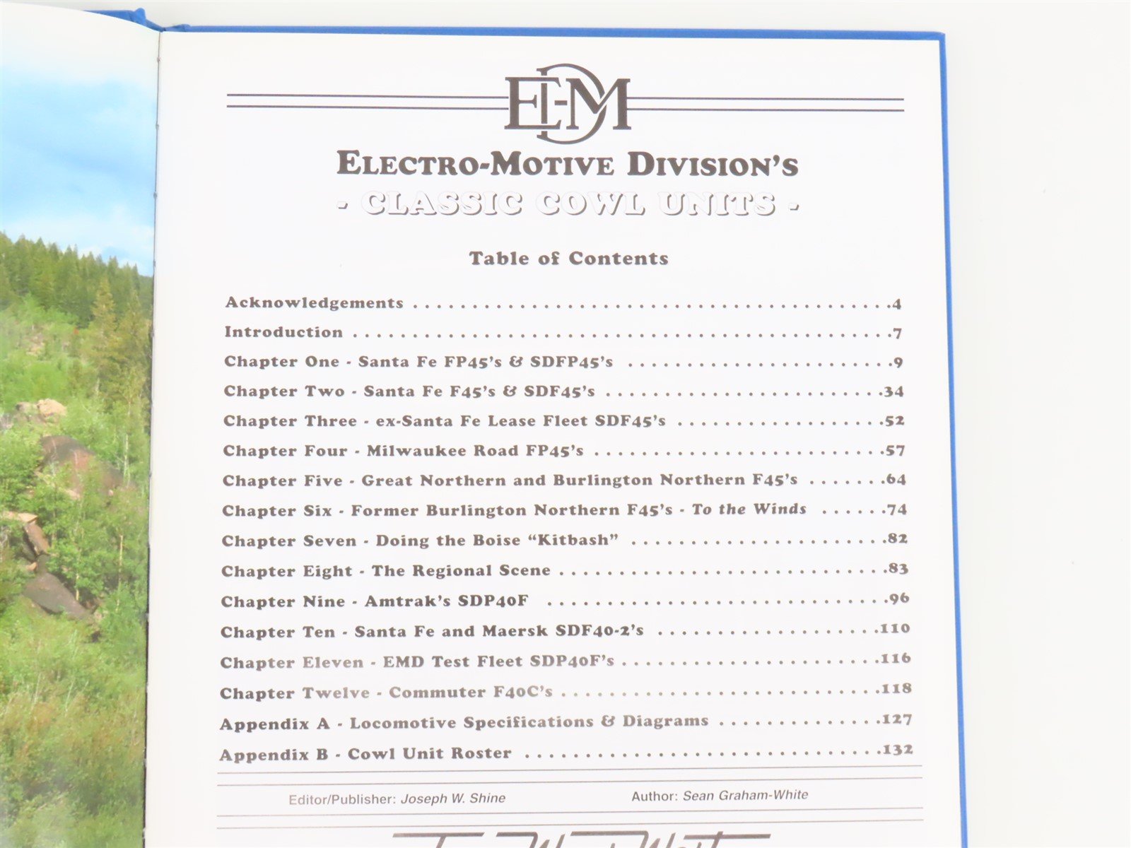 Electro-Motive Division's Classic Cowl Units by Sean Graham-White ©2002 HC Book