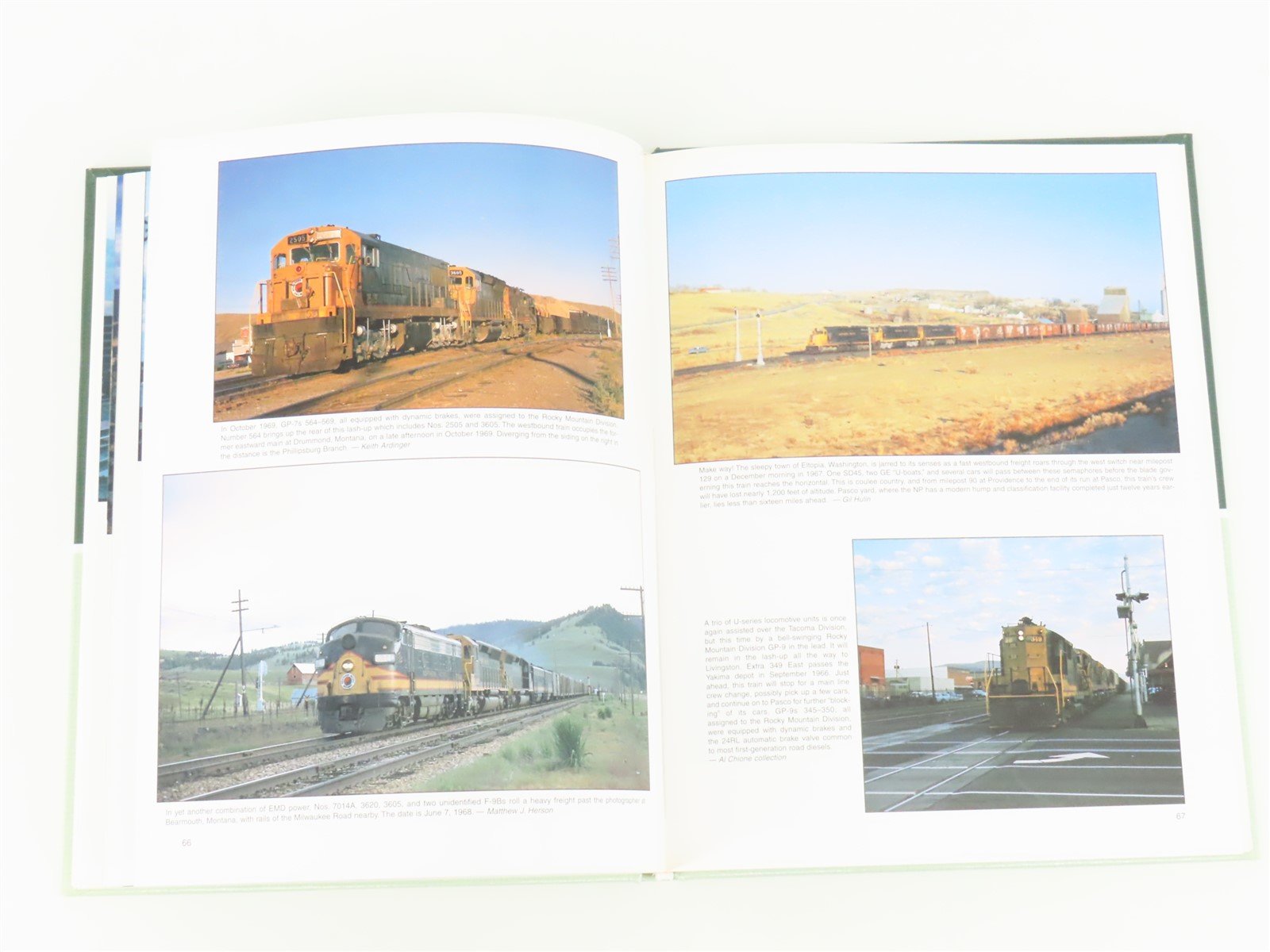 Northern Pacific Color Pictorial Volume 3 by William R. Kuebler Jr ©2002