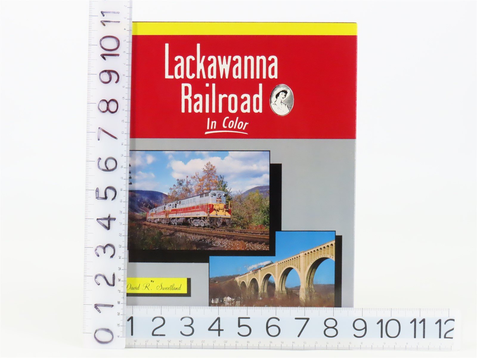Morning Sun Books Lackawanna Railroad in Color by David R. Sweetland ©1990 HC Bk