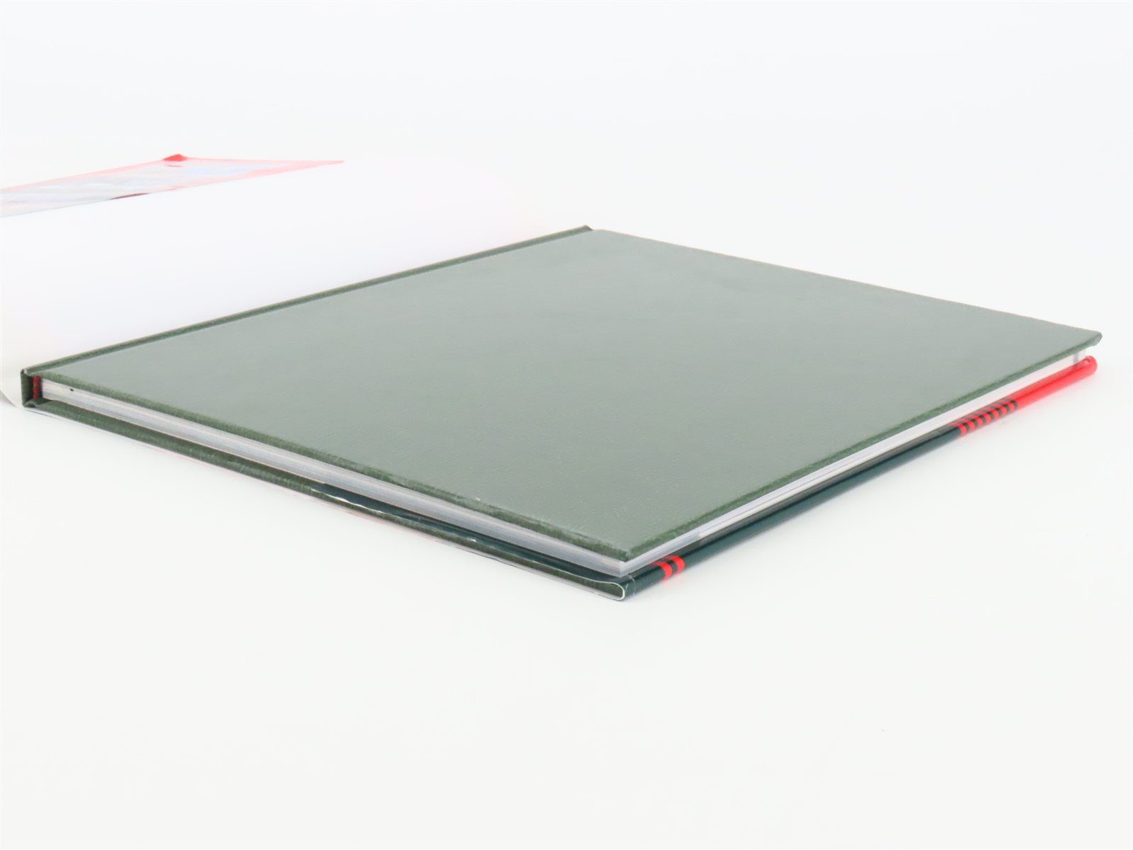 Morning Sun Chicago North Shore & Milwaukee Railway in Color V. 2 by Doughty