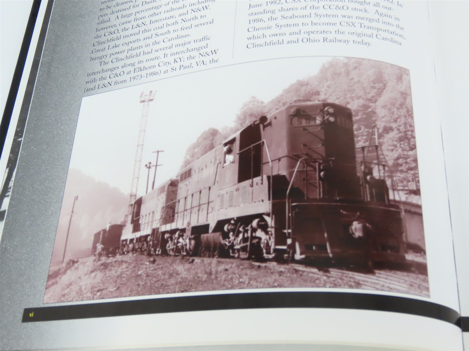The Clinchfield Railroad in the Coal Fields by Robert A. Helm ©2004 HC Book