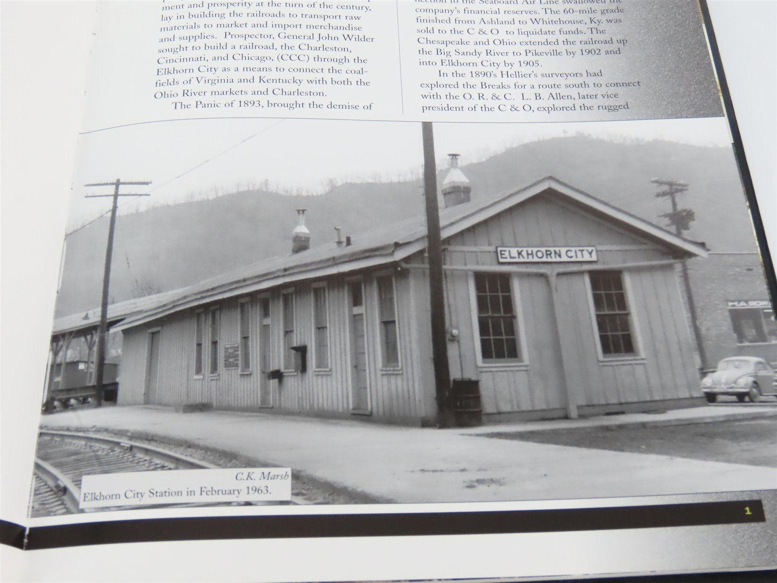 The Clinchfield Railroad in the Coal Fields by Robert A. Helm ©2004 HC Book