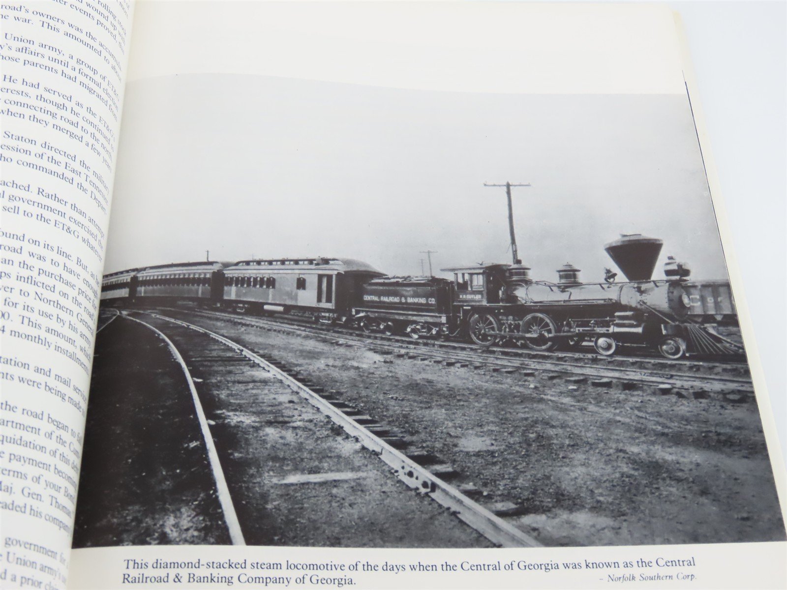 The Southern Railway System An Illustrated History by William Webb ©1986 HC Book