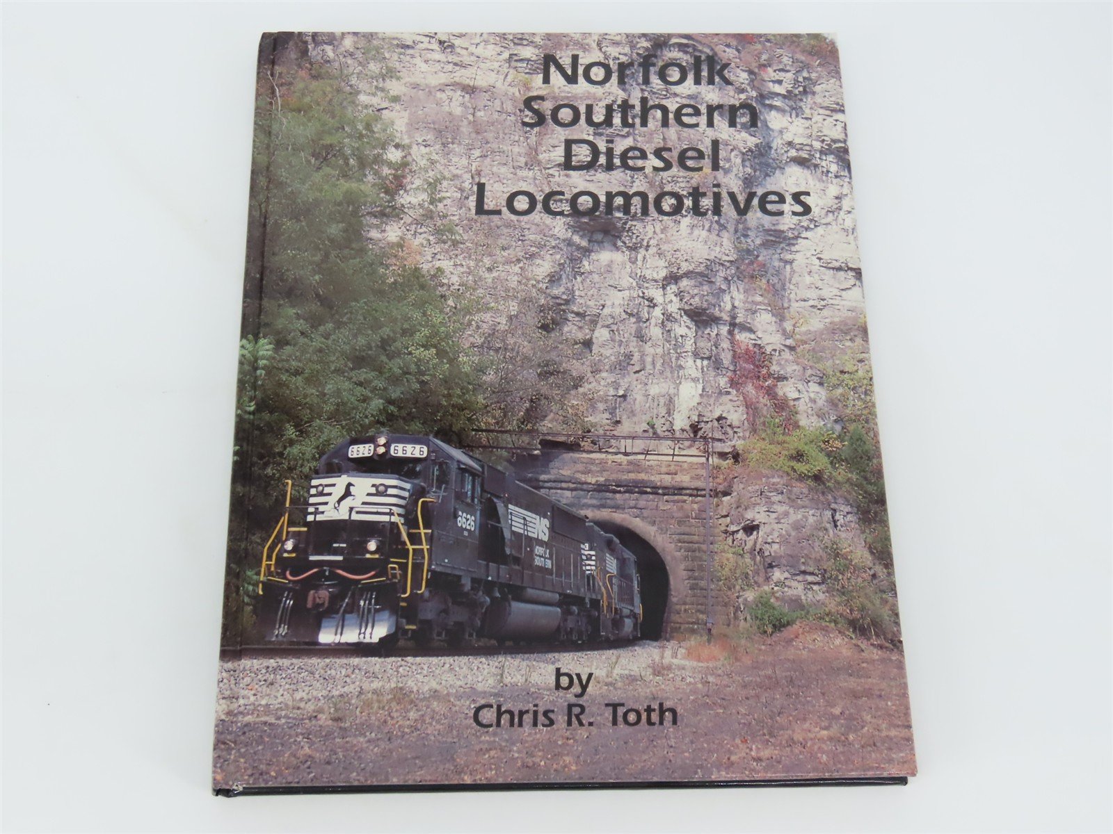 Norfolk Southern Diesel Locomotives by Chris R. Toth ©1995 HC Book