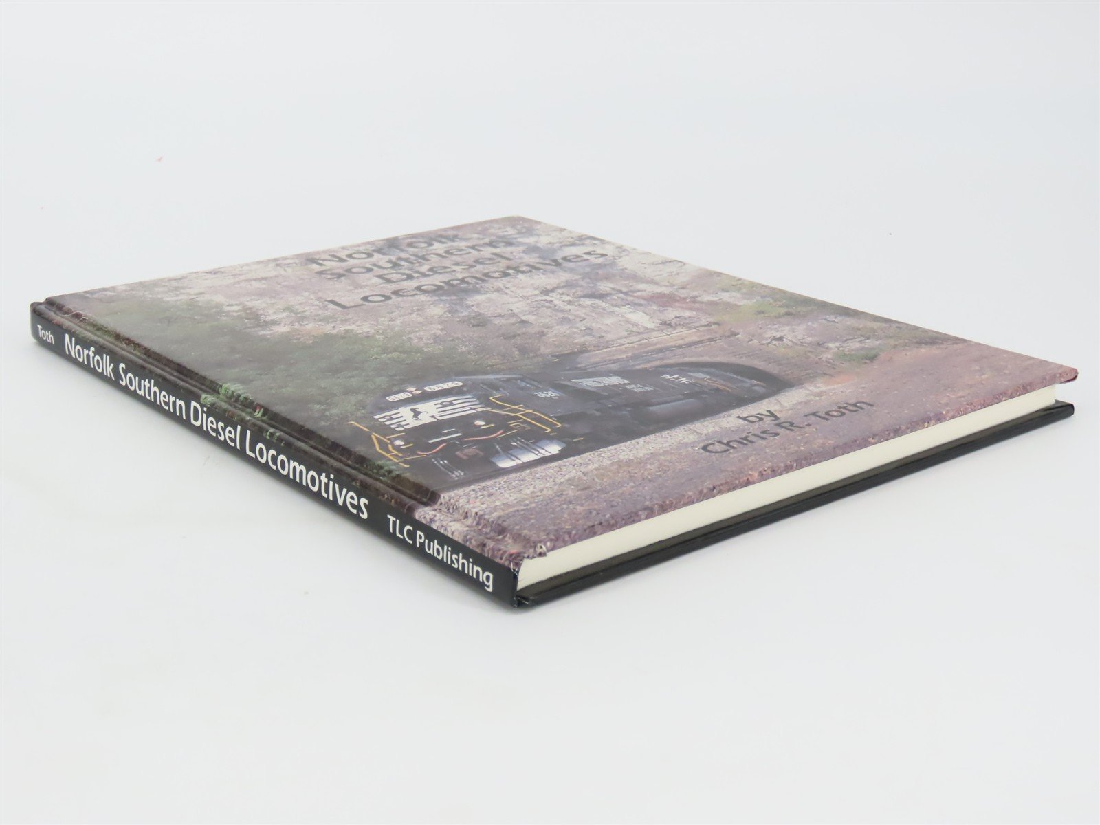 Norfolk Southern Diesel Locomotives by Chris R. Toth ©1995 HC Book