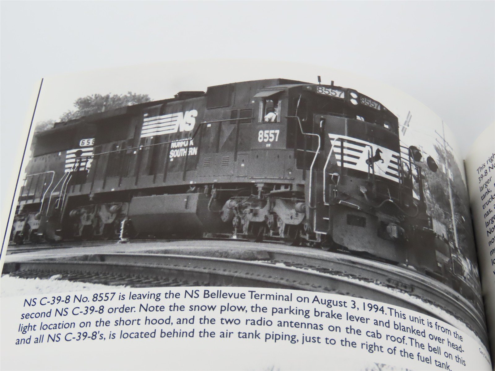 Norfolk Southern Diesel Locomotives by Chris R. Toth ©1995 HC Book