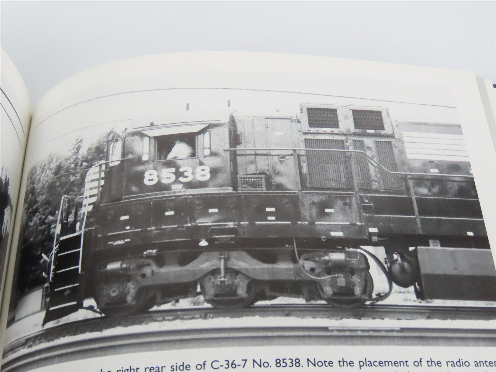 Norfolk Southern Diesel Locomotives by Chris R. Toth ©1995 HC Book