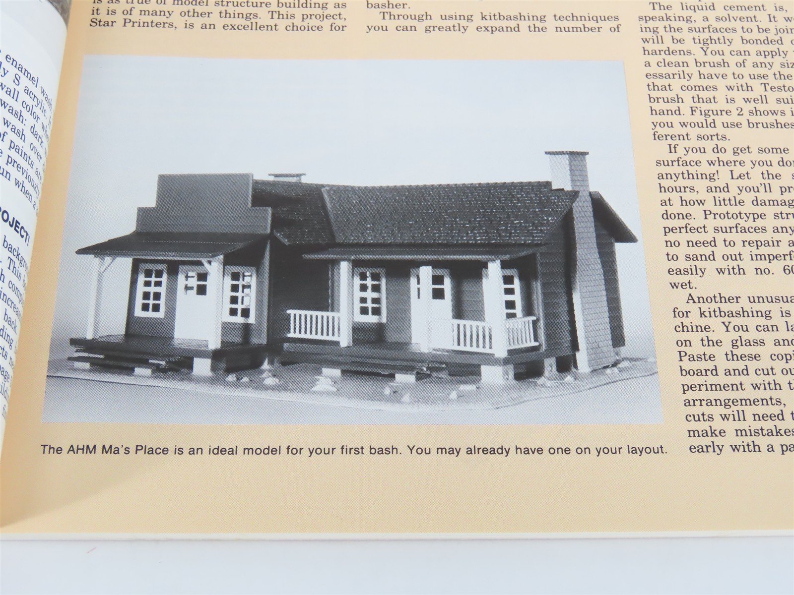 Kitbashing HO Model Railroad Structures by Art Curren ©1994 SC Book