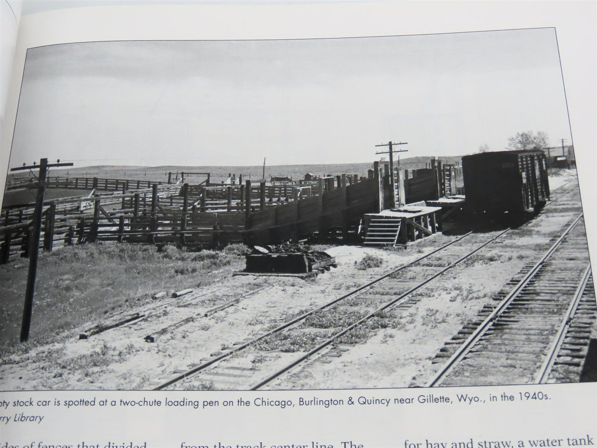 Model Railroader Books: Guide To Industries Series Livestock &amp; Meatpacking SC Bk